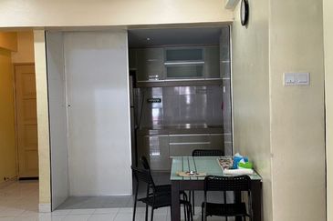 Teratai Mewah Condominium