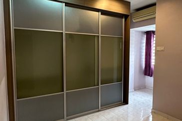 Teratai Mewah Condominium