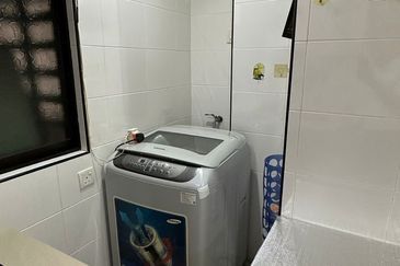 Teratai Mewah Condominium