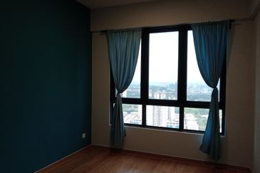 East Parc @ Menjalara