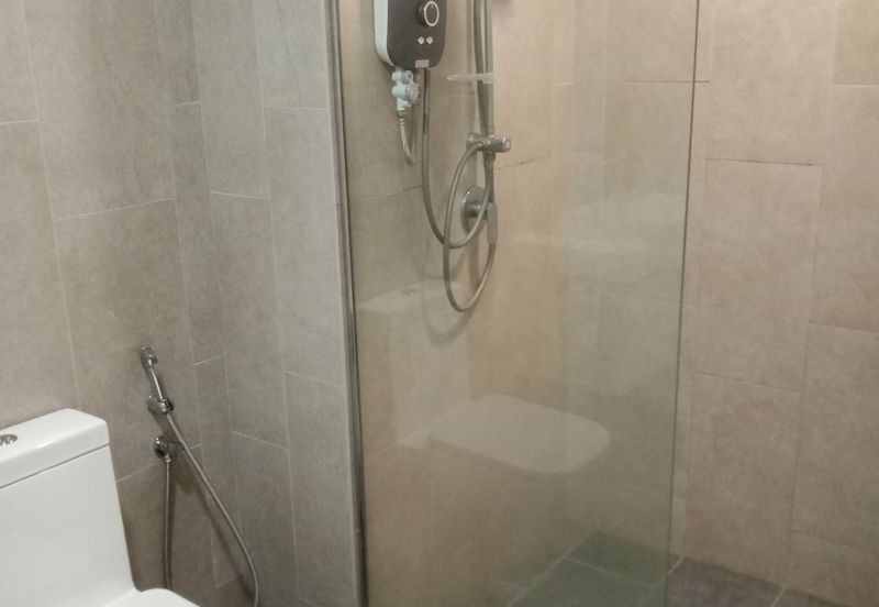 East Parc @ Menjalara