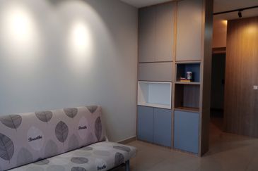 East Parc @ Menjalara