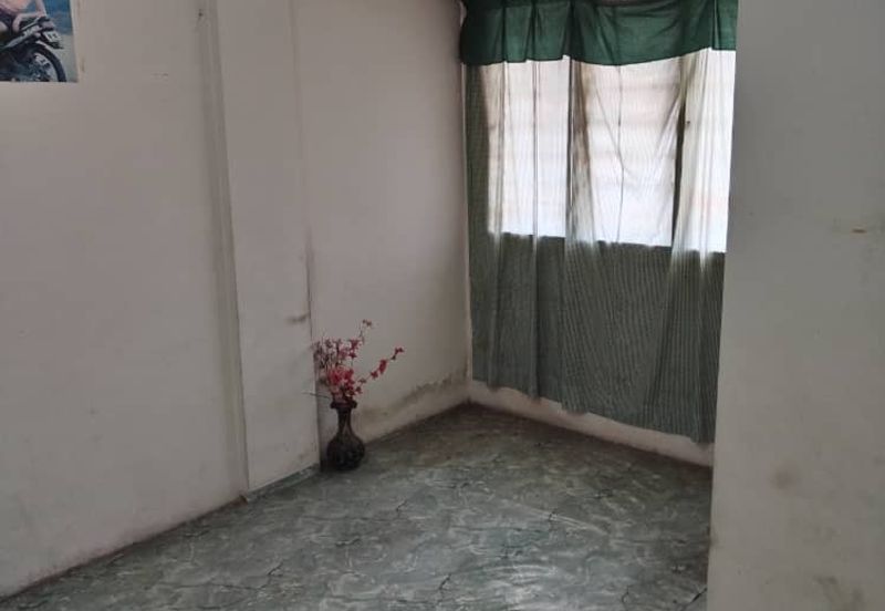 Taman Megah Cheras Apartment