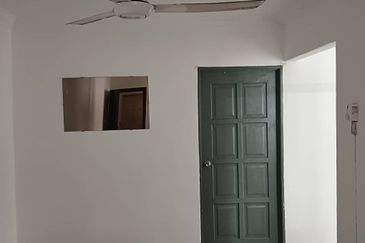 Indah Apartment