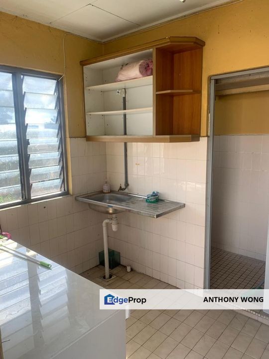 Wangsa Maju Section 2 Apt For Sale 3bedrooms 2bathrooms rm190k, Kuala Lumpur, Wangsa Maju