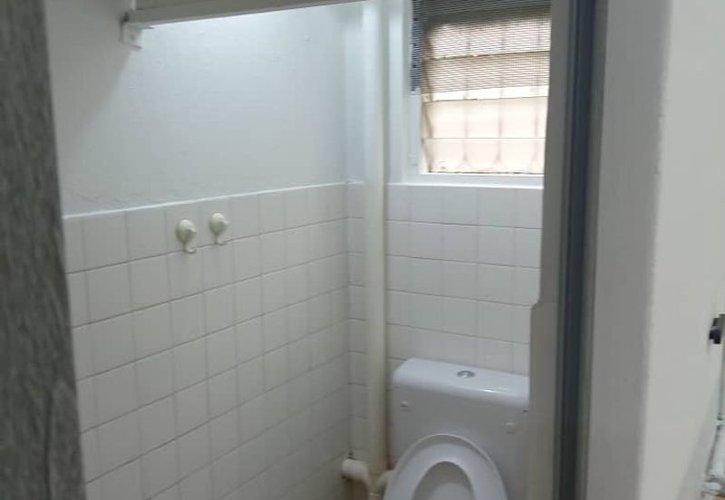 Seksyen 4 Wangsa Maju Flat Block B