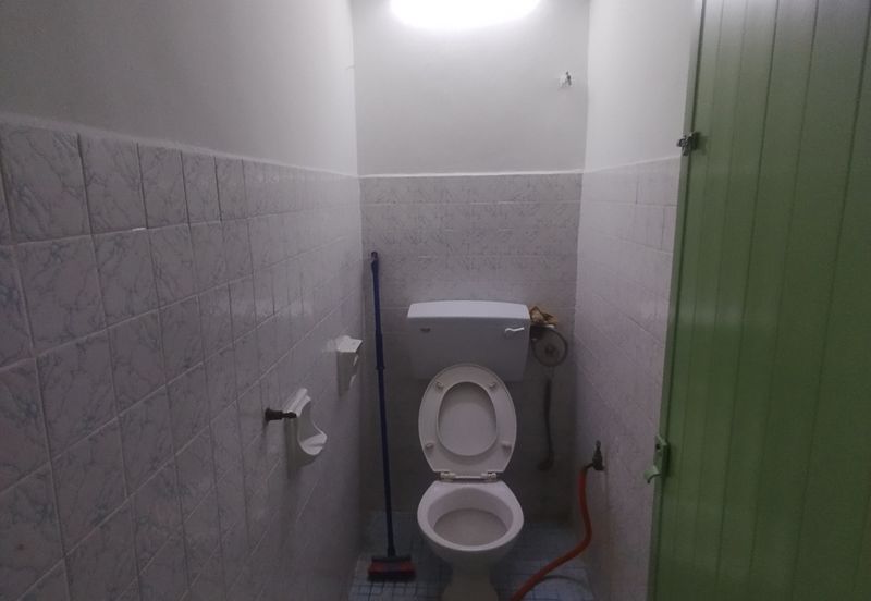 KL Kuchai Entrepreneurs Park Apartment For Sale rm250k - 1st floor