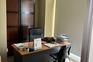 Impian Meridian Commerz