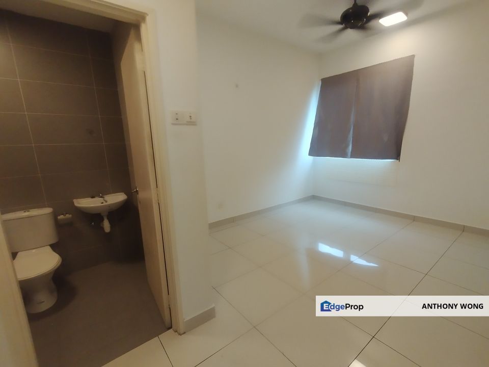 Semenyih, Kiara Plaza Condo For Sale rm320k - 2carparks, Selangor, Semenyih