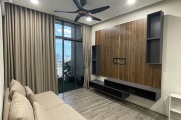 Henna Residence @ The Quartz