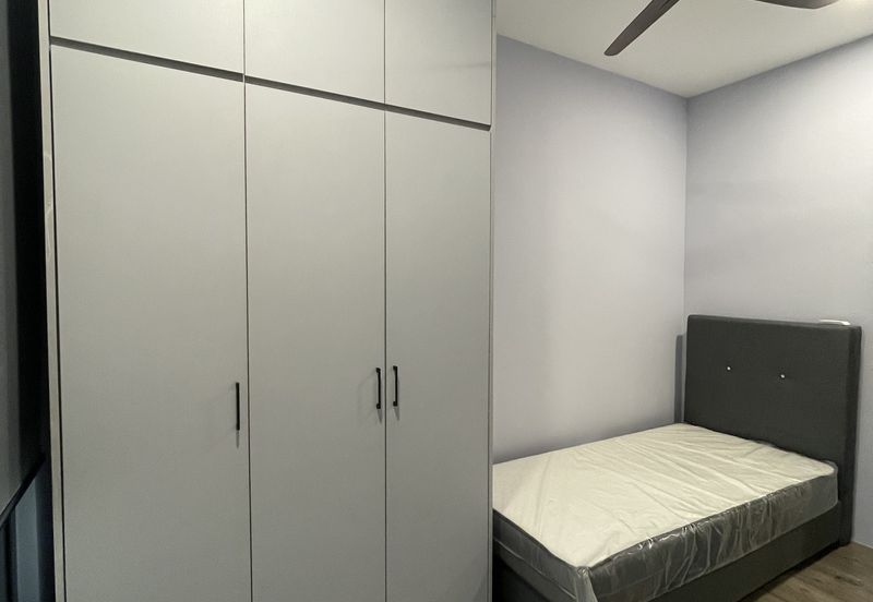 Henna Residence @ The Quartz