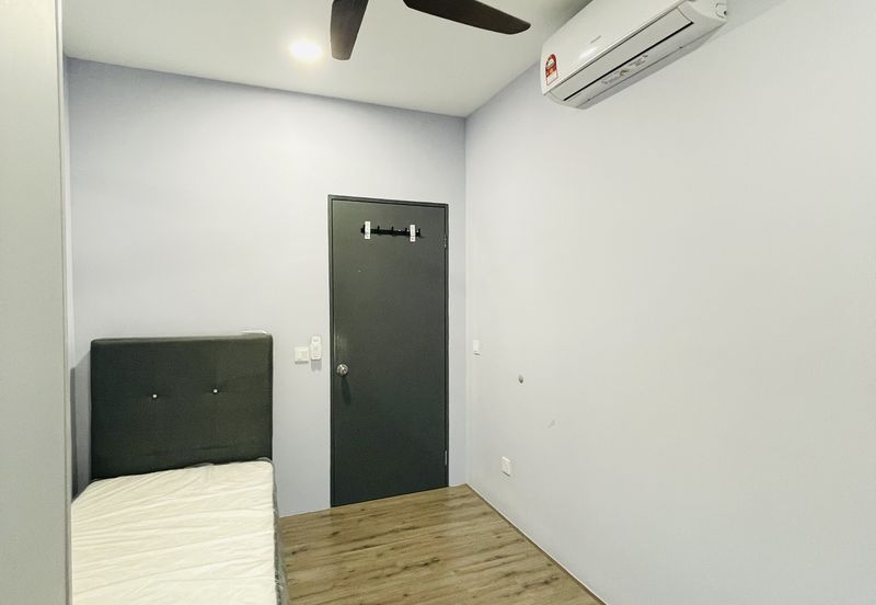 Henna Residence @ The Quartz