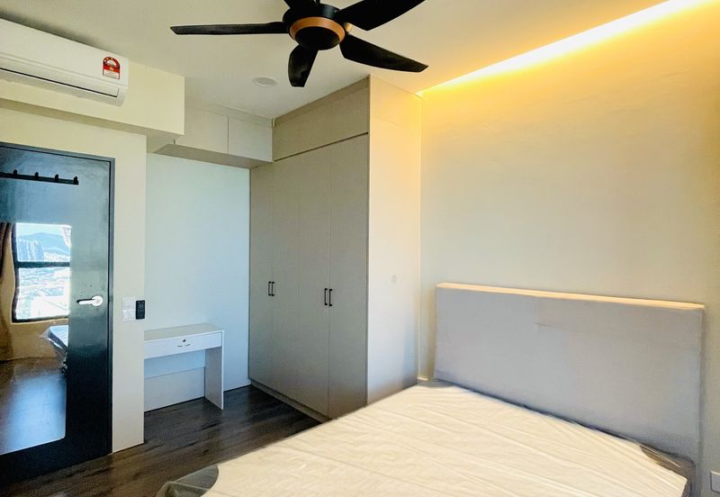 Henna Residence @ The Quartz