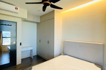 Henna Residence @ The Quartz