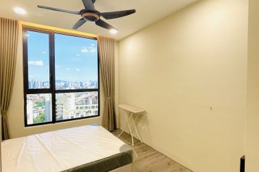 Henna Residence @ The Quartz