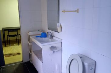 Halo Sunday @ Empire City