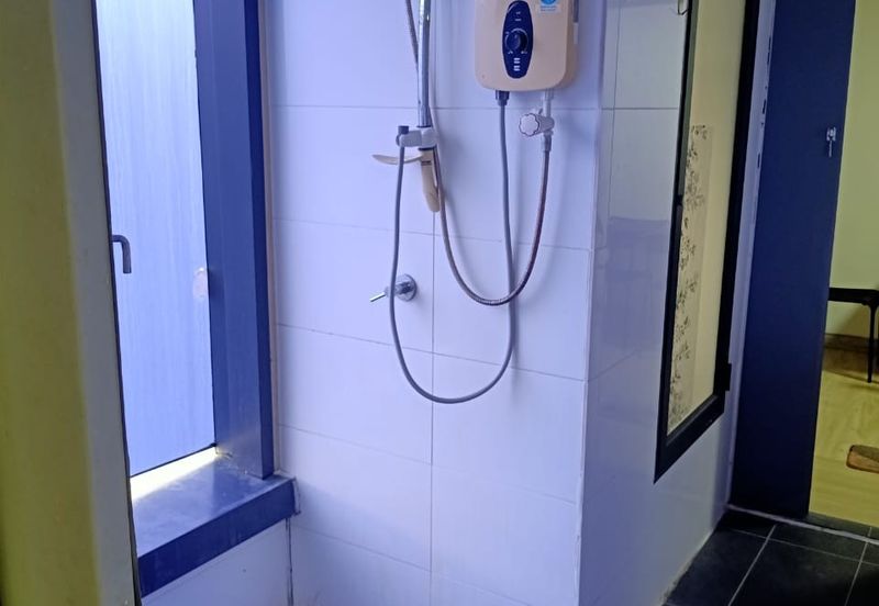 Halo Sunday @ Empire City