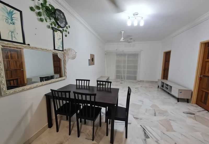 Desa View Towers Apartment