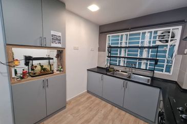 Desa View Towers Apartment