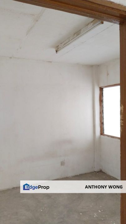 Selangor, Pinggiran Batu Caves For Sale - 1st floor, Selangor, Batu Caves 