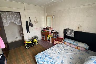 Flat Pandan Jaya Blok L13