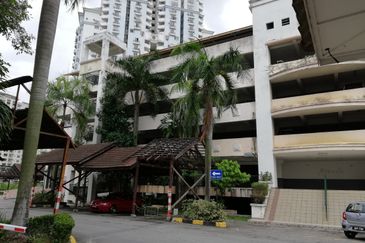 Ridzuan Condominium