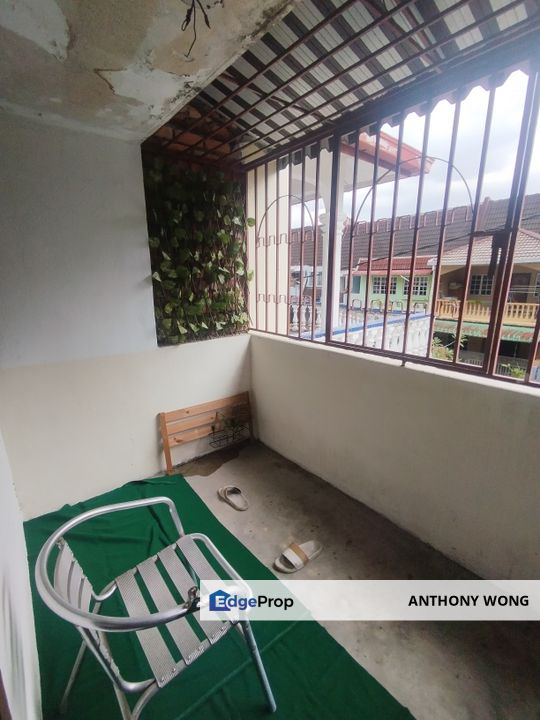 KL Taman Sri Gombak Medium Room For Rent - with balcony, Selangor, Batu Caves 