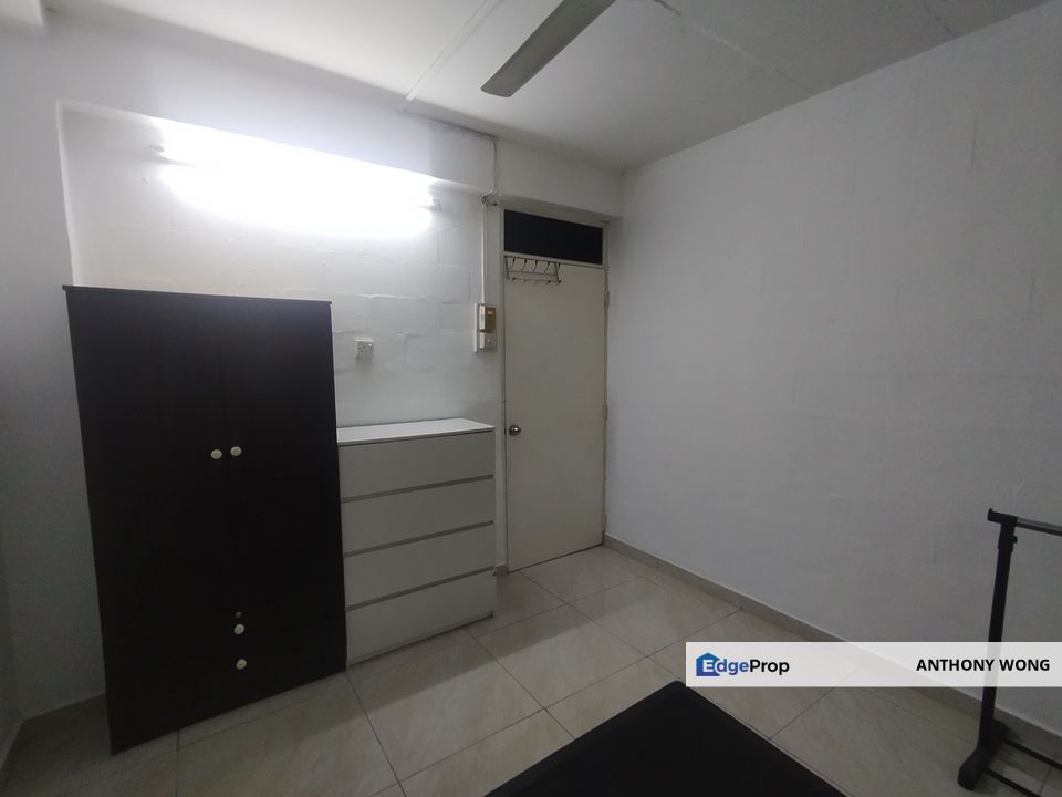 Wangsa Maju Section 1 Flat For Rent - 2min walking distance to LRT, Kuala Lumpur, Wangsa Maju