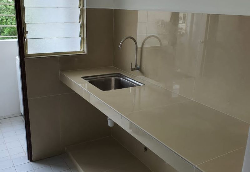 Anjung Hijau (Greenfield Apartment)