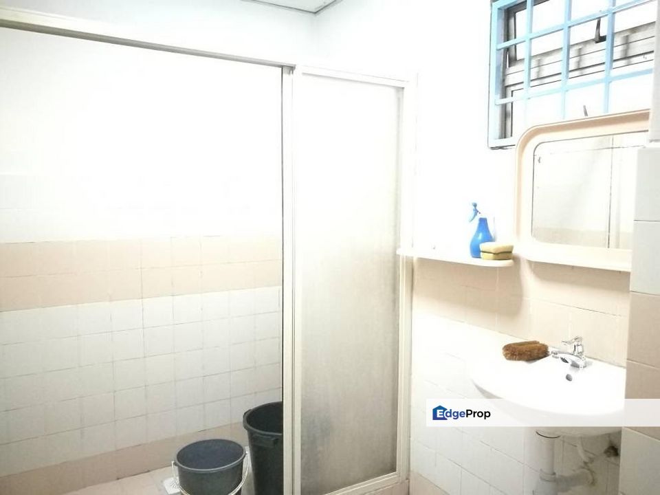 Putra walk to lrt pwtc sunway putra mall monorail, Kuala Lumpur, KL City