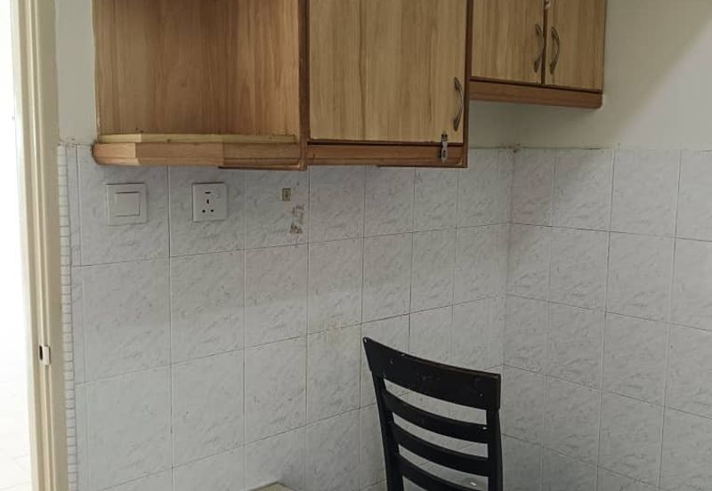 Anjung Hijau (Greenfield Apartment)