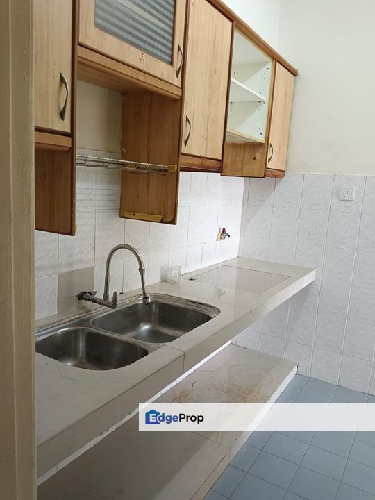 Anjung hijau walk to pavilion near lrt awan besar , Kuala Lumpur, Bukit Jalil