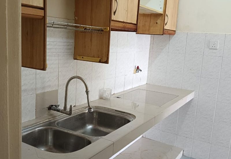 Anjung Hijau (Greenfield Apartment)