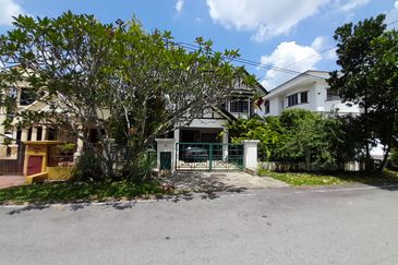 Seksyen 2, Bandar Country Homes