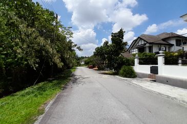 Seksyen 2, Bandar Country Homes