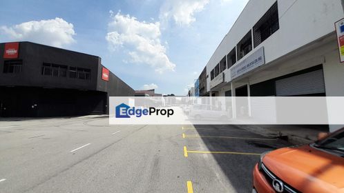1 1/2 storey link factory Glenmarie , Batu 3 , sek u1, Selangor, Glenmarie