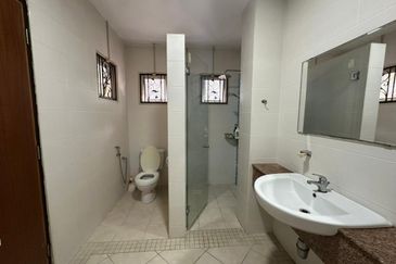 Taman Impian Indah (Paragon Heights)