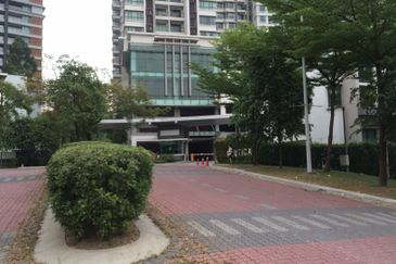 Nautica Lake Suites @ Sunway South Quay