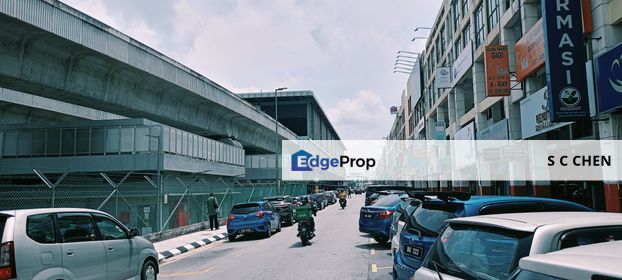 JALAN KEPONG, FACE MAIN ROAD, GROUND FLR , NEAR MRT STATION , Kuala Lumpur, Kepong