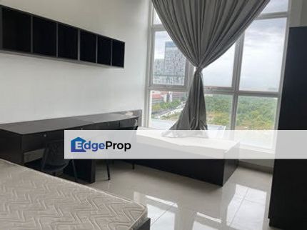 fully furnished with 8 beds capacity , air cond, near UM Satu university , cyberjaya university , Selangor, Cyberjaya