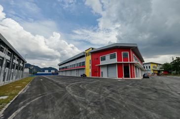 1 sty factory , 40ft ht, NEW FACTORY AT SG TUA , BATU CAVES 