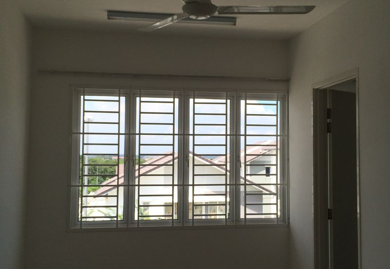 laman & bayu townhouse , UPPER UNIT (2nd flr)