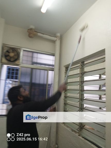 SRI KERJAYA APT, NEW PAINT, Glenmarie , Batu tiga , shah alam , Selangor, Glenmarie