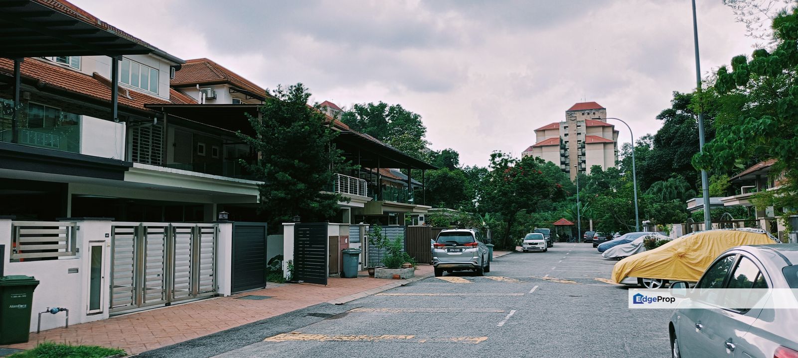 move in condition , gated & guarded . 3 storey link house , KL address, Paragon Heights , Kuala Lumpur, Bukit Jalil