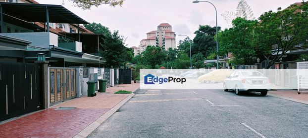 move in condition , gated & guarded . 3 storey link house , KL address, Paragon Heights , Kuala Lumpur, Bukit Jalil