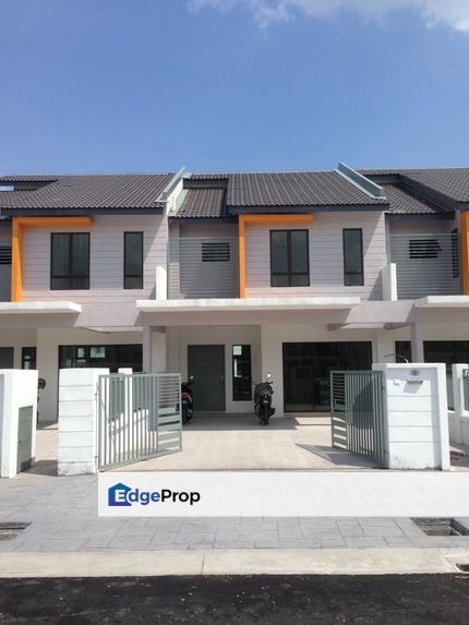 Lakeside residence , Bandar Metro , 2 storey terrace house, 22x80, Selangor, Puchong