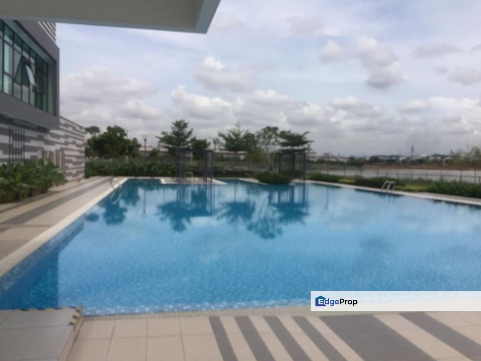 Lakeside residence , Bandar Metro , 2 storey terrace house, 22x80, Selangor, Puchong