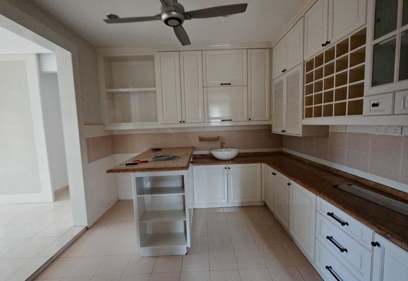 Opulenia @ Denai Alam