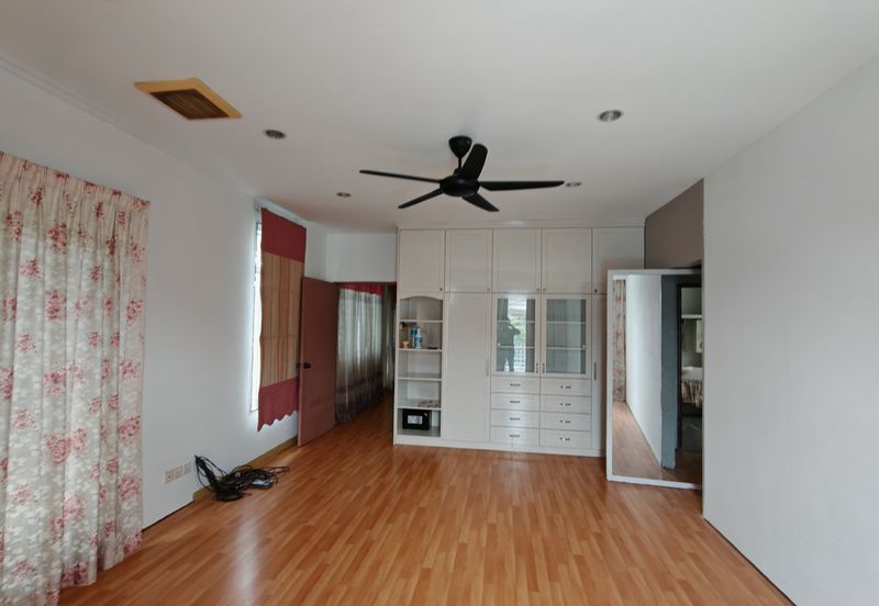 Opulenia @ Denai Alam