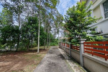 Opulenia @ Denai Alam